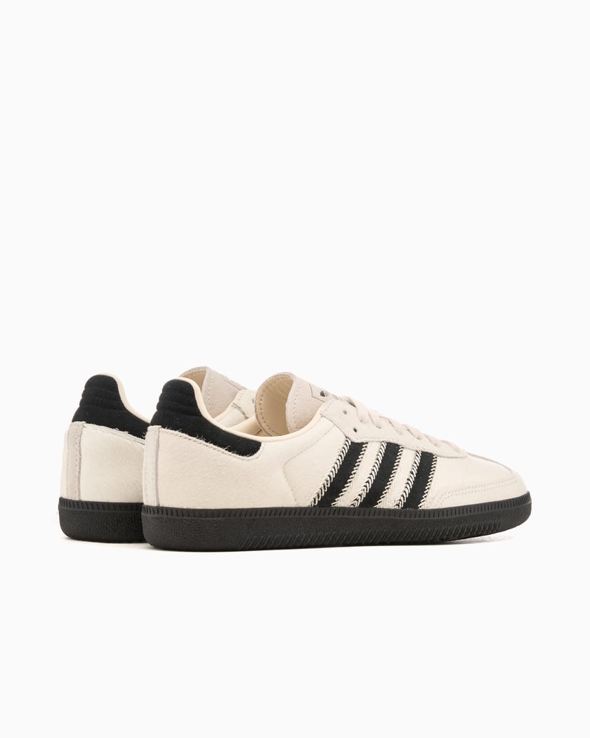 Samb-a Wonder White Black Pony Viral Shoes